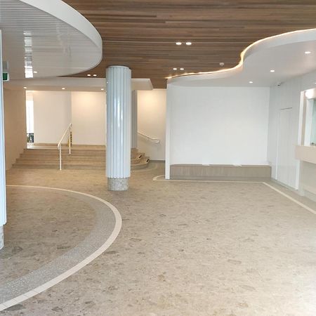 Southern Cross Beachfront Holiday Apartments Gold Coast Exterior photo