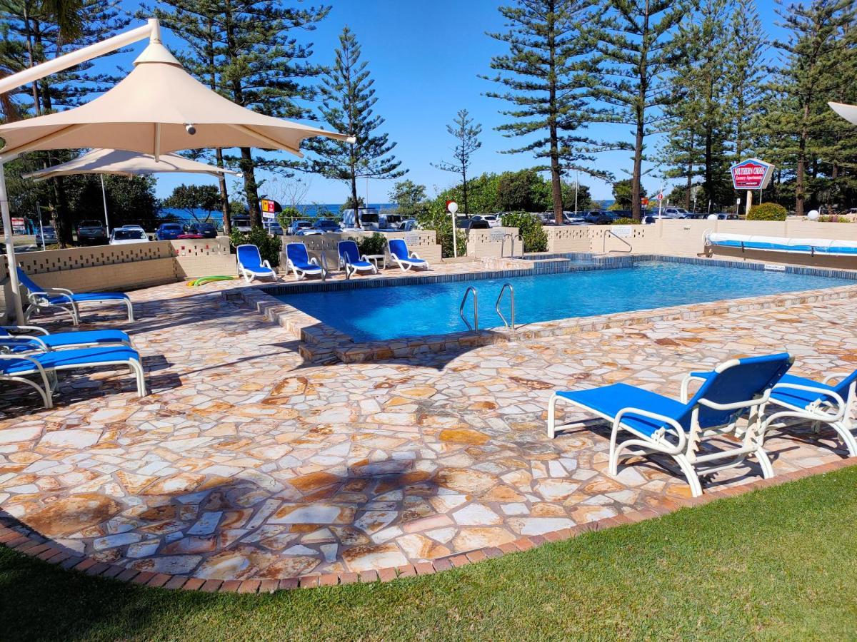 Southern Cross Beachfront Holiday Apartments Gold Coast Exterior photo