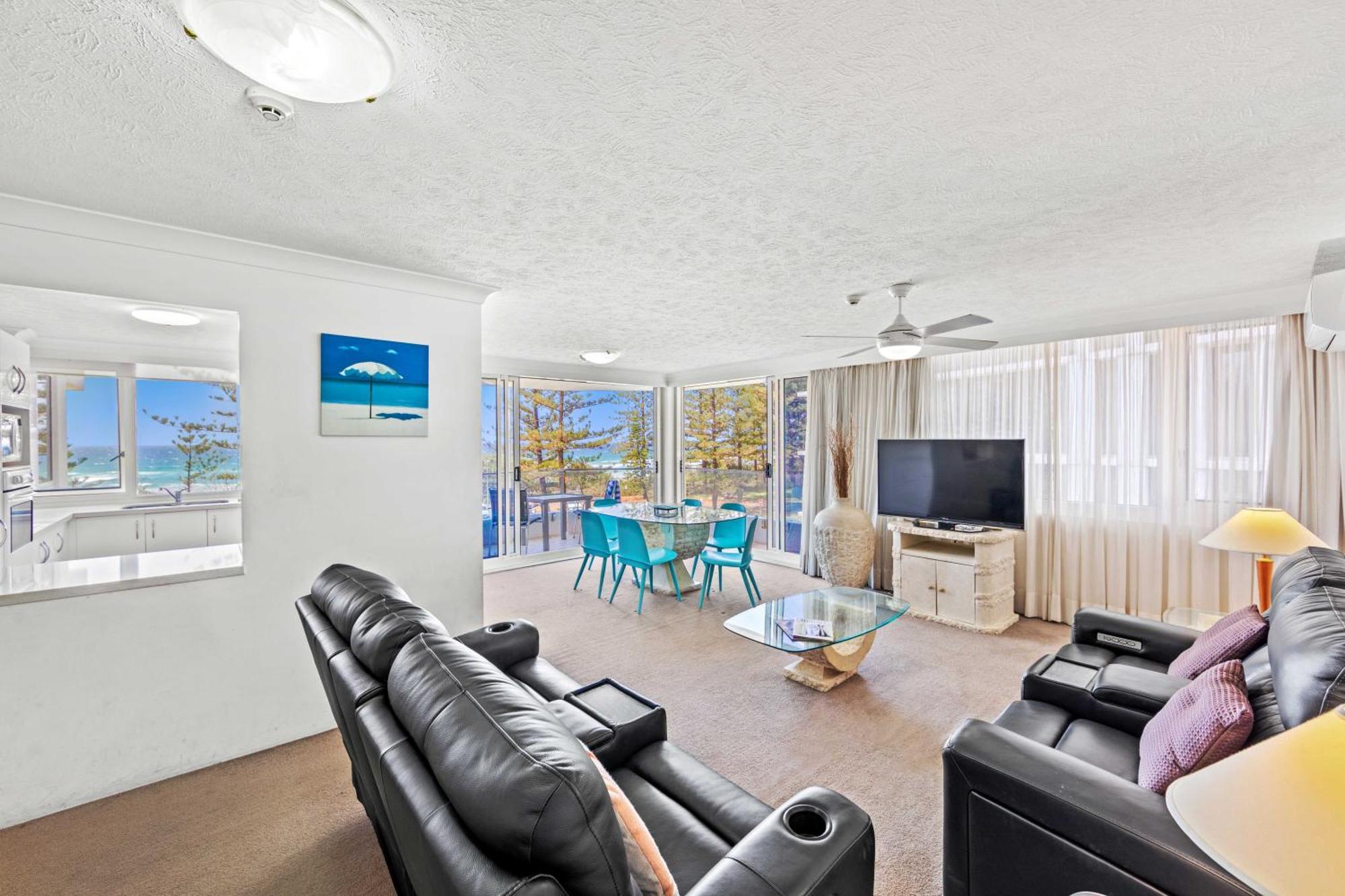 Southern Cross Beachfront Holiday Apartments Gold Coast Exterior photo