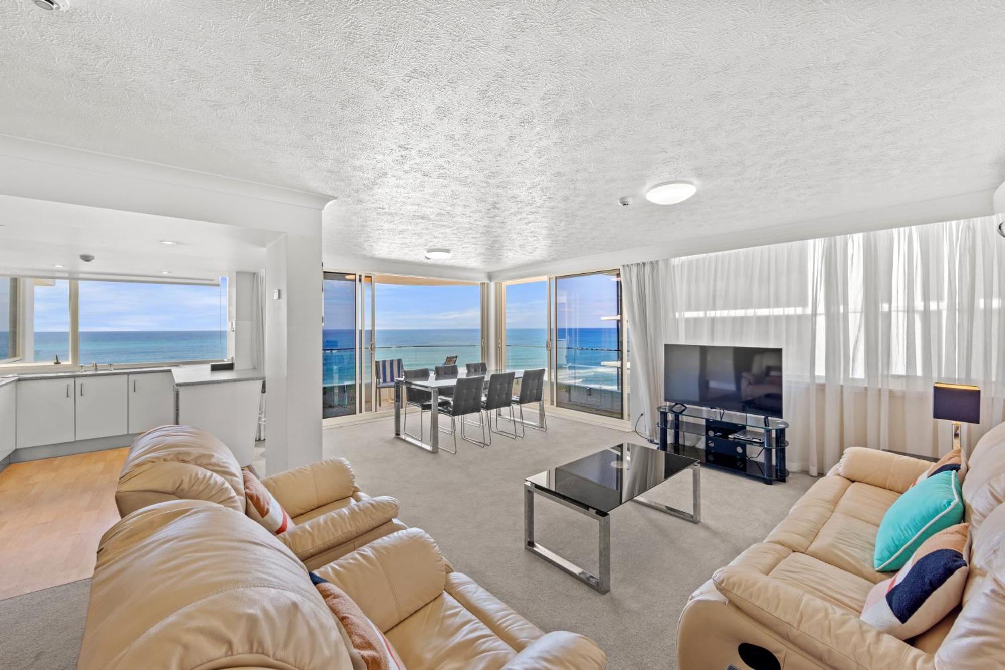 Southern Cross Beachfront Holiday Apartments Gold Coast Exterior photo